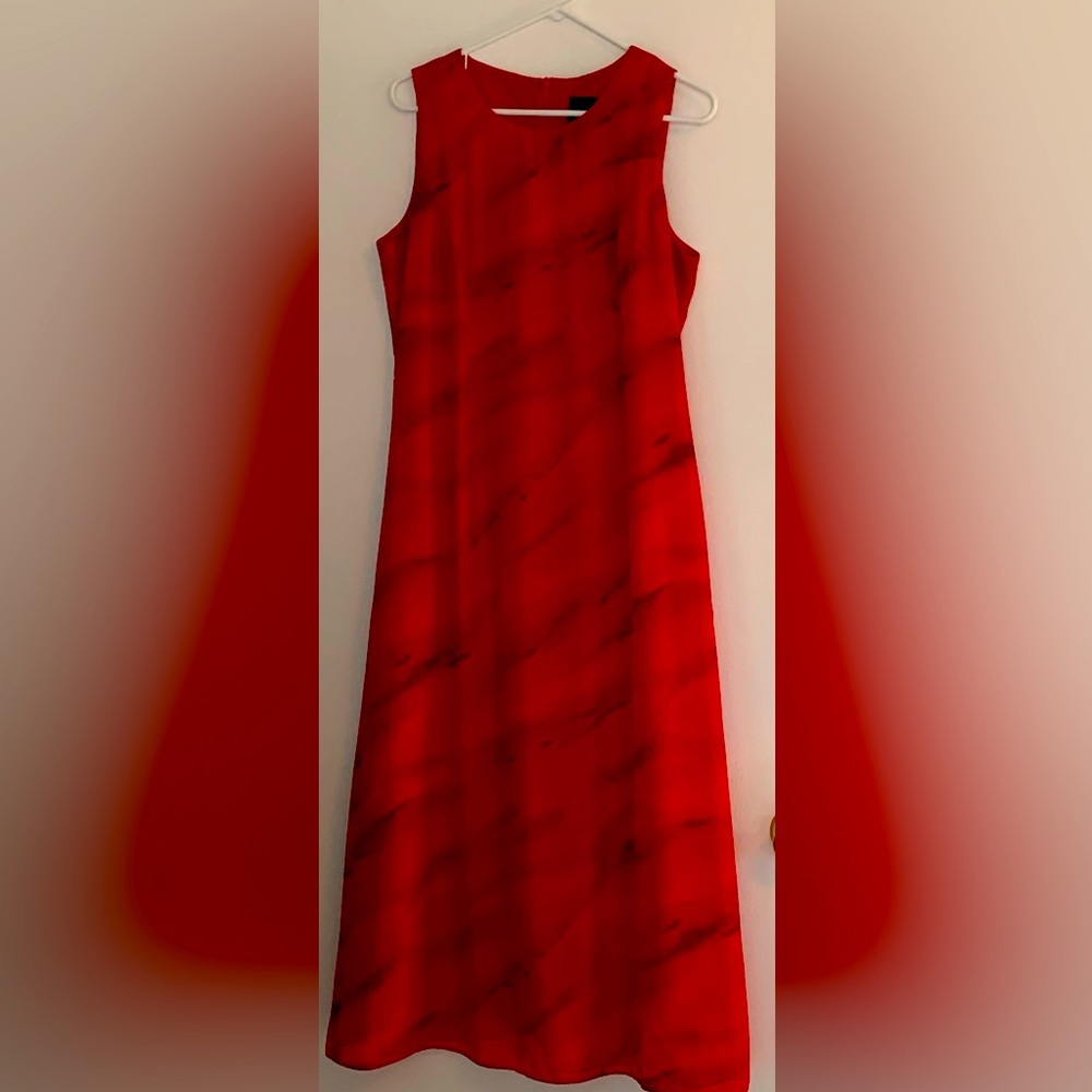 Red MIDI. Lined. Beautiful lines. Lays nicely.